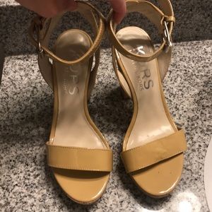 Michael Kors Cork Block Heal In Nude size 5